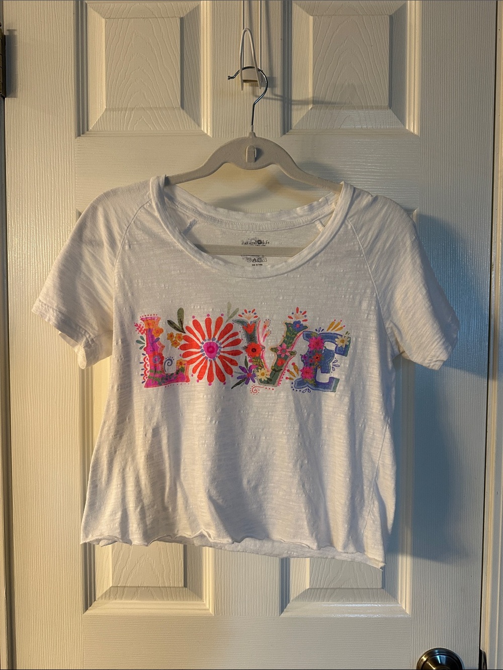 Natural Life Women’s White 'LOVE' Floral Graphic S